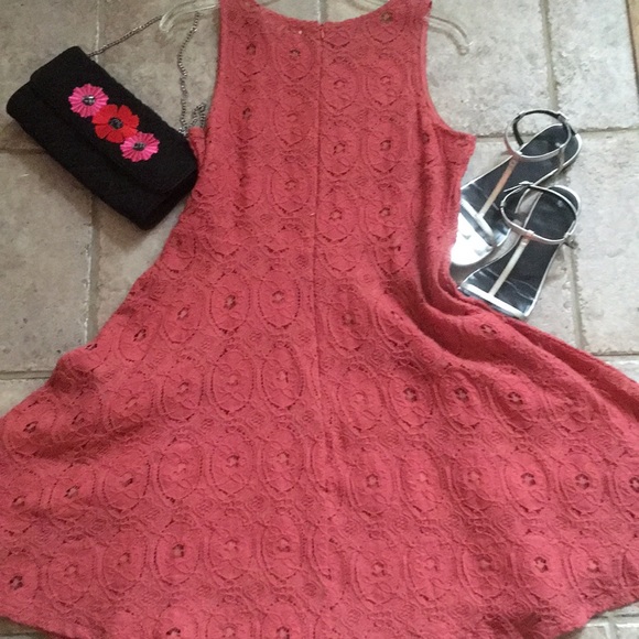 Beautiful salmon colored dress. Great condition. - Picture 3 of 7